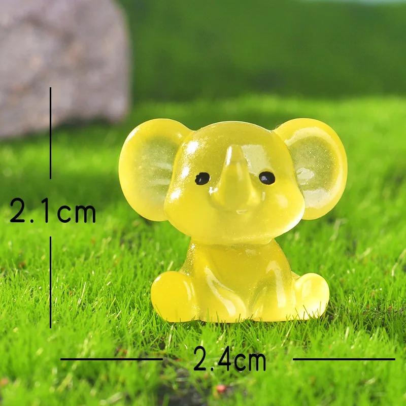 5 Pcs Lovely Elephant Small Miniatures Luminous Transparent Resin Animal Miniature Landscape Table Ornaments