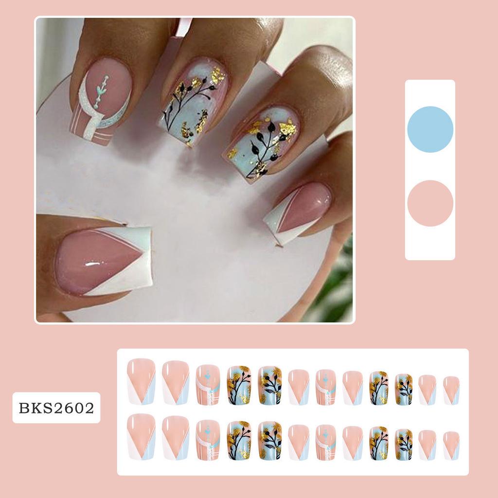 Wearing nail polish with Nis style nail patches, fake nail art, wearable hot girl nail patches