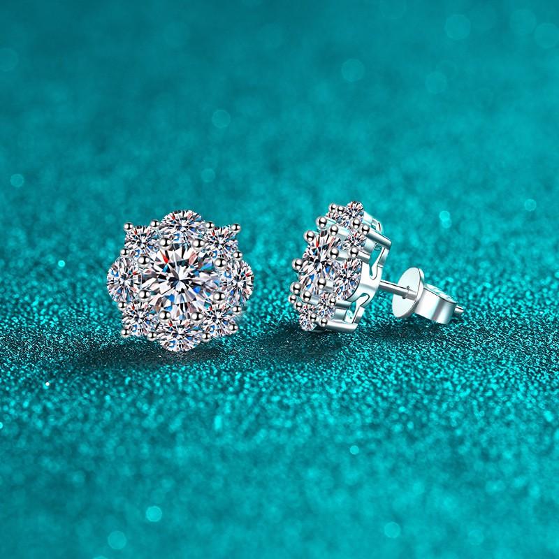 Sterling Floral Stud Earrings Women With 2ct Moissanite Zircon Sweet Fresh Design