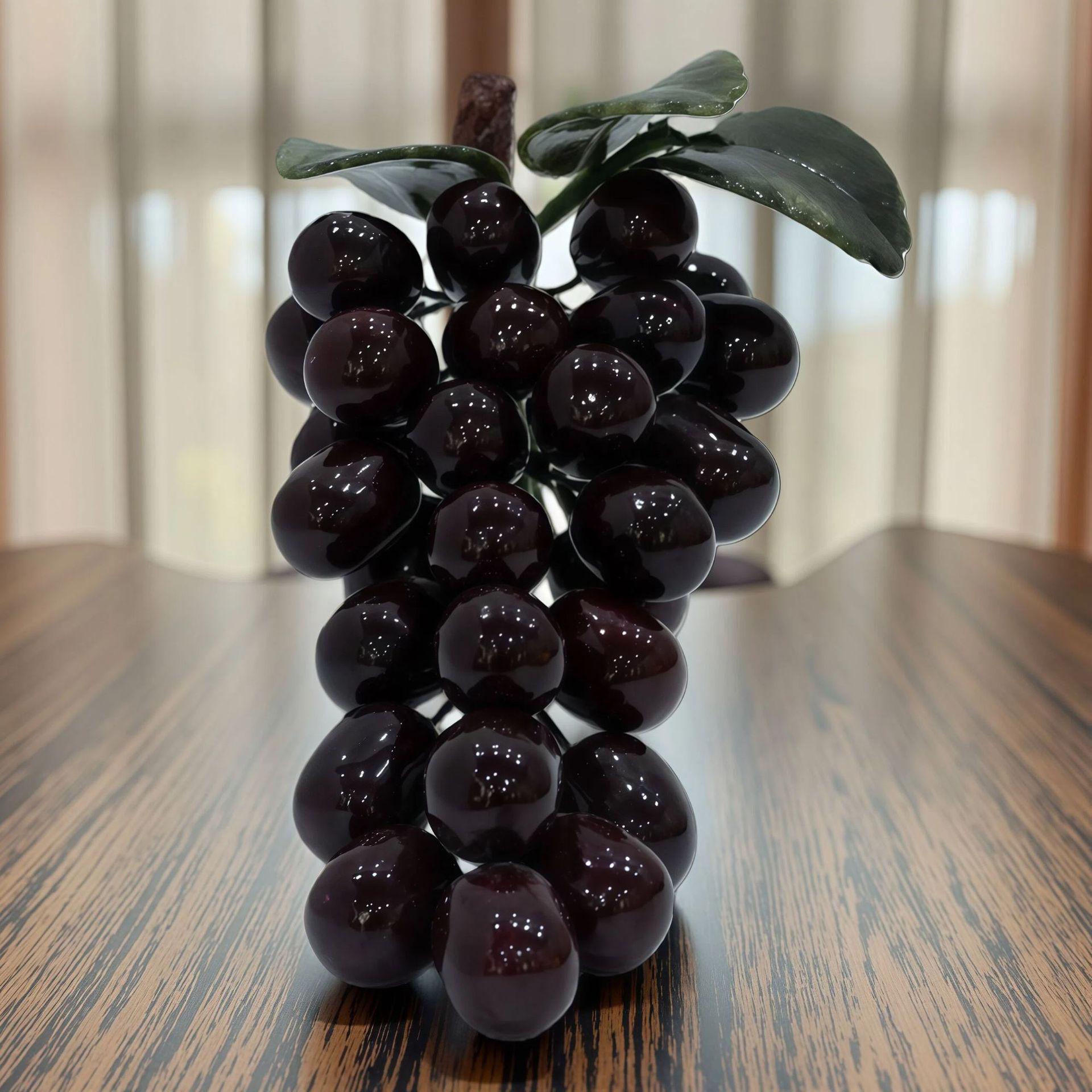 Handmade Natural Jade Grape Ornament: A Beautiful Home Décor Piece Symbolizing Blessings and Prosperity.