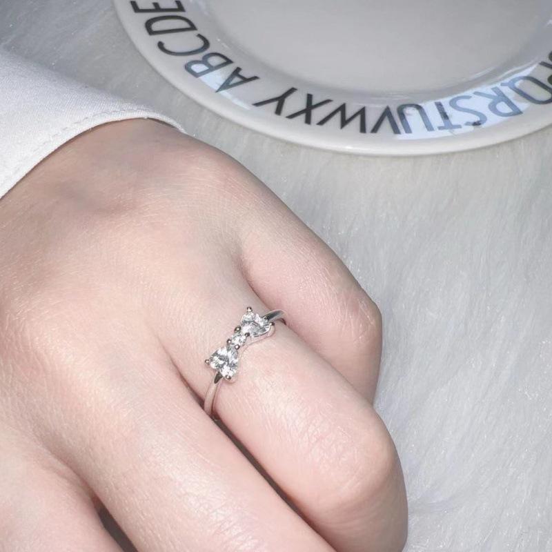 Women's Adjustable Bow Zirconia Heart Ring - Stylish Niche Jewelry Gift