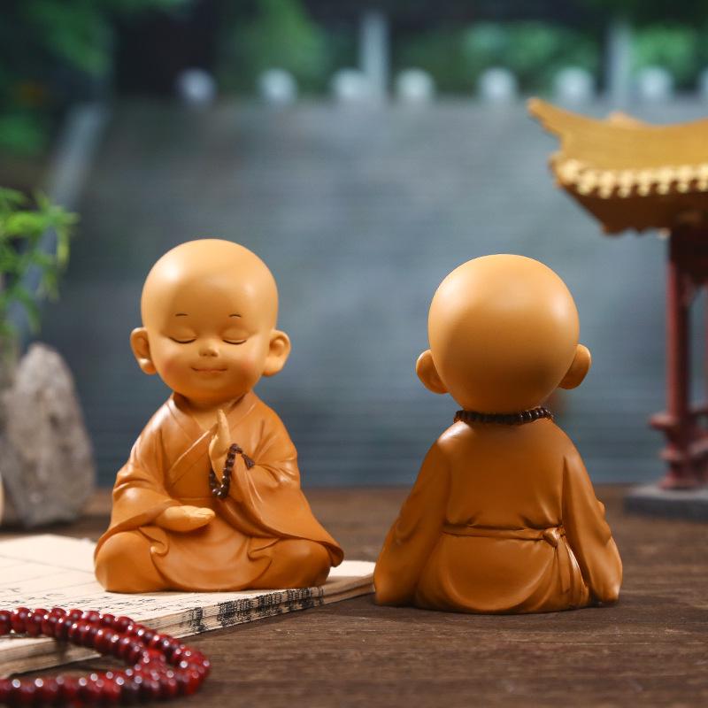 Chinese Zen Monk Resin Figurine - Creative Retro Desktop Decor