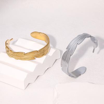 Waterproof Europe and The United States Hot-selling Stainless Steel Open Bracelet Personality Fashion Light Luxury Style Leaf