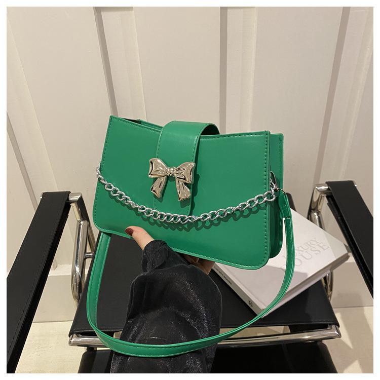 

Fashion solid color chain 2025 small fresh new simple commuting large capacity shoulder crossbody armpit small square bag woman темно-зеленого