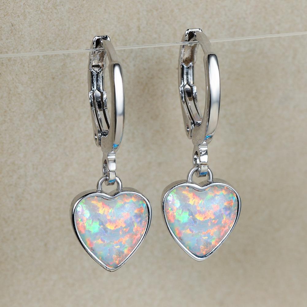 

Европейский и американский стиль Минималистичные и высококлассные серьги-клипсы в форме сердца с белыми бриллиантами