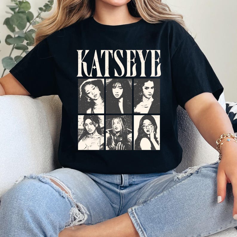 

2026 Літня Мода Трендова Футболка Чоловіки Жінки Вінтажний Топ Katseye Band Футболка _ Унісекс Kpop Графічна Футболка З Коротким Рукавом Повсякденний Одяг M