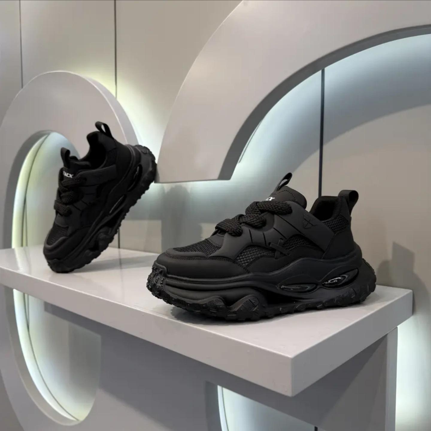 

Fashion Men Vulcanized Shoes 2025 Autumn Anti Slip Platform Thick Heel Casual Sports Shoes Fashion Lace Up Male Outdoor Running Shoes 44 чёрный