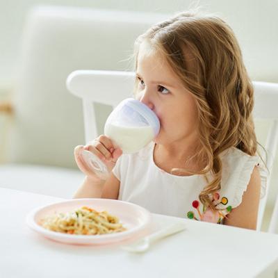 150ml Baby Wine Cup Easy-Grip Handle Silicone Cover Wine Glass Beverage Mug Spill-Proof Learners Cup with Air Outlet Lid