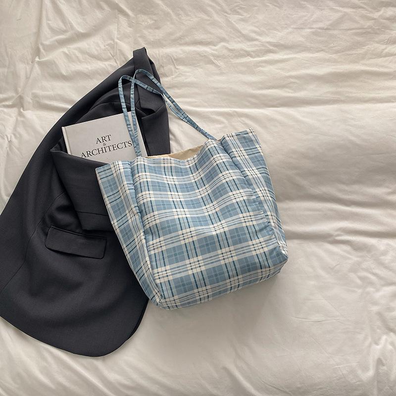 

British style spring and summer plaid bag fresh college style shoulder nylon bag large capacity lazy style tote bag women синій