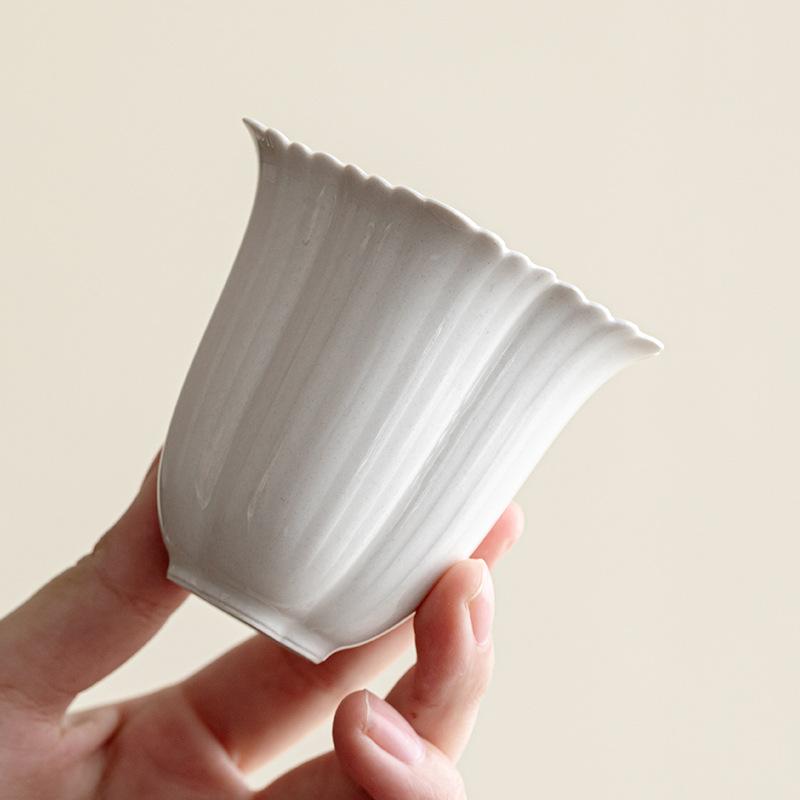 Teacup White Ceramic Lotus Petal Zen Heart Handmade Cup Master Cup Single Teacup Drink Tea Tea Cup