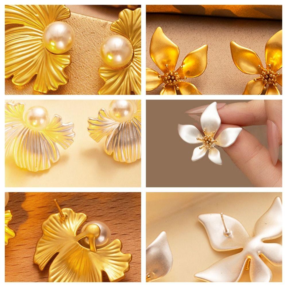 Elegant Ginkgo Leaf Earrings Textured Flower Earrings Jewelry Creative Pearl Ear Studs  Gift