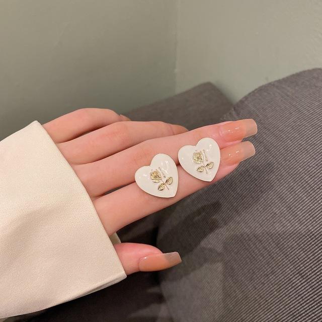 Koreanische Schlichte Muschel Kamelienrose Blume Ohrclips Ohrringe Kein Piercing Retro Kleine Gänseblümchenblume Clip-On Ohrringe Kein Gepierctes Ohr