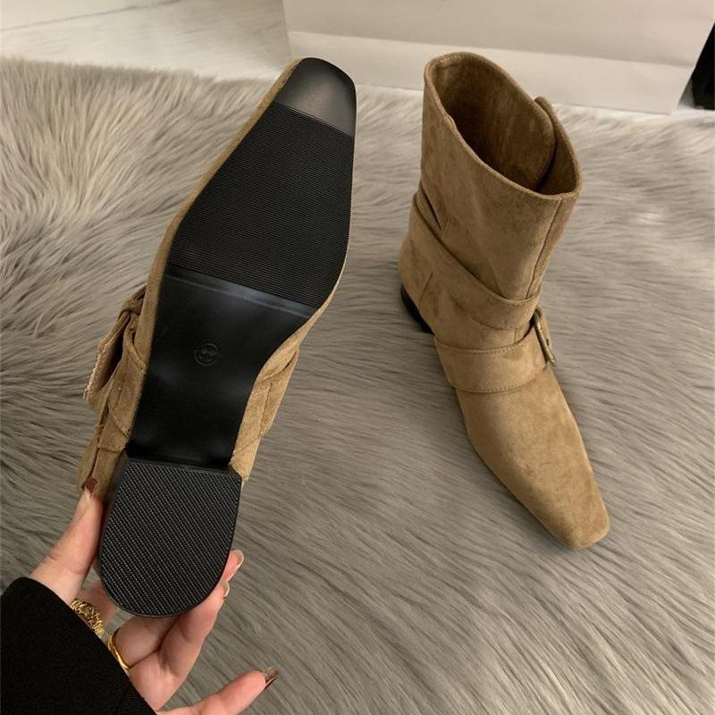 2025 Korean version of the new niche design retro French short boots small pointed western boots suede medium boots women's boots