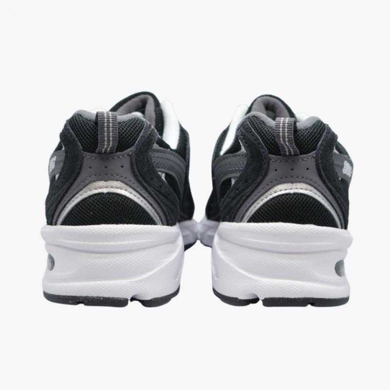 New Balance 530 Classic Pack Unisex Laufschuhe Schwarz Mr530cc