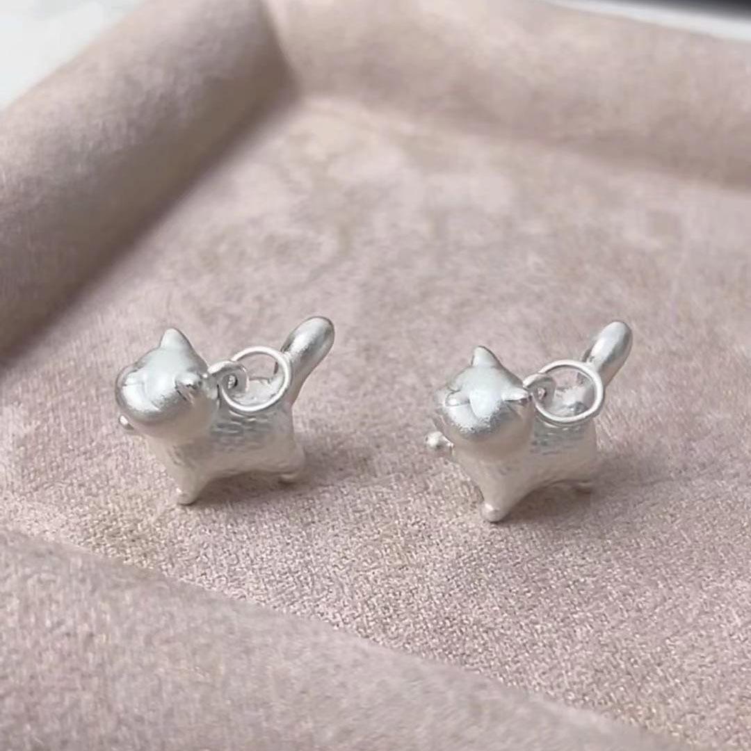 

999 Sterling Silver Tsundere Kitten Necklace with Spacer Beads on a Cute Silver Clavicle Chain - Versatile and Stylish Pure Silver 999