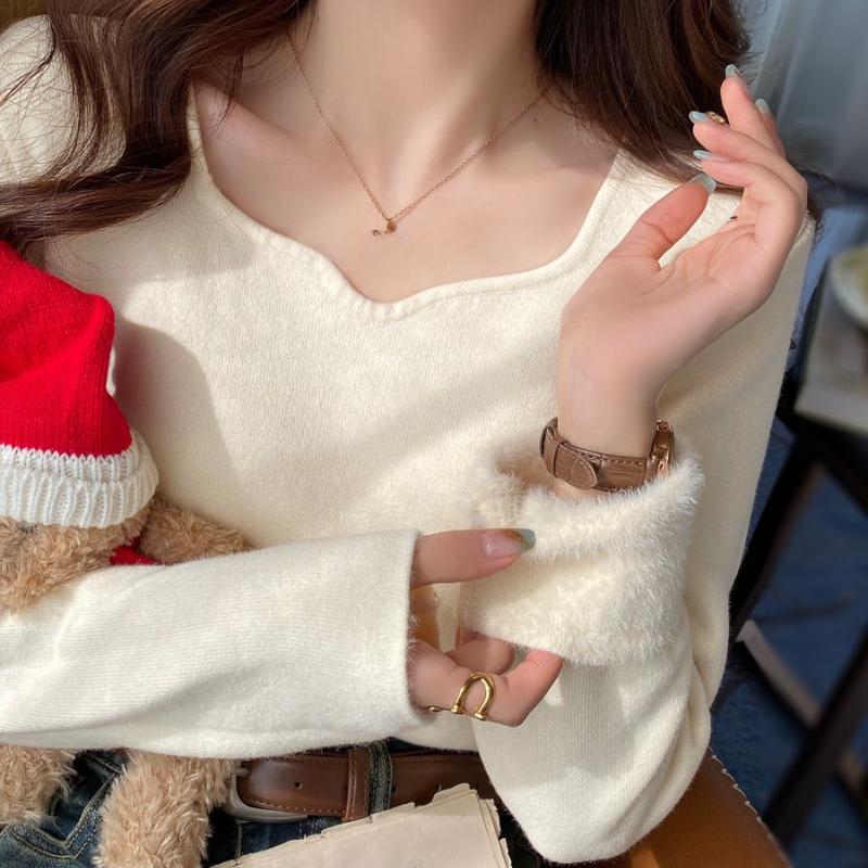 Women's Fleece-lined Base Top Thickened Winter Sweater Long Sleeve Warm Knitted Blouse for Autumn and Winter