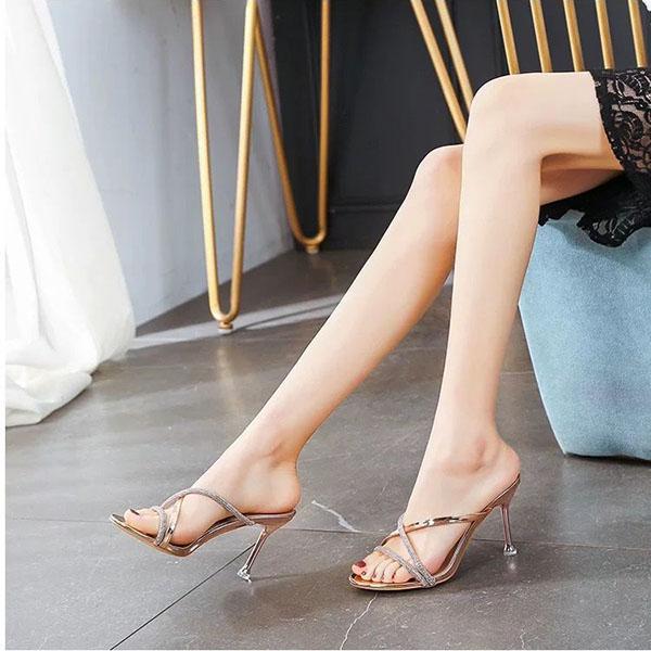 Rhinediamond High Heel Sandalen Damen Feiner Absatz Peeptoe Sommer One Line Halbschuhe Draußen Tragen Net Red Tide