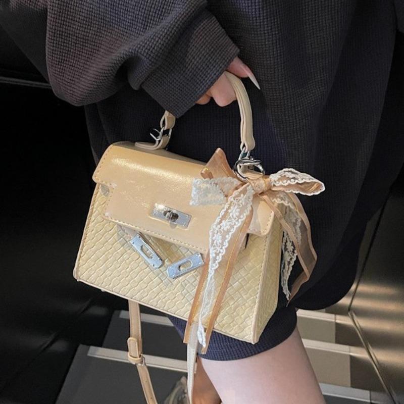 Small bag women's new niche fashion shoulder messenger bag casual portable small square bag