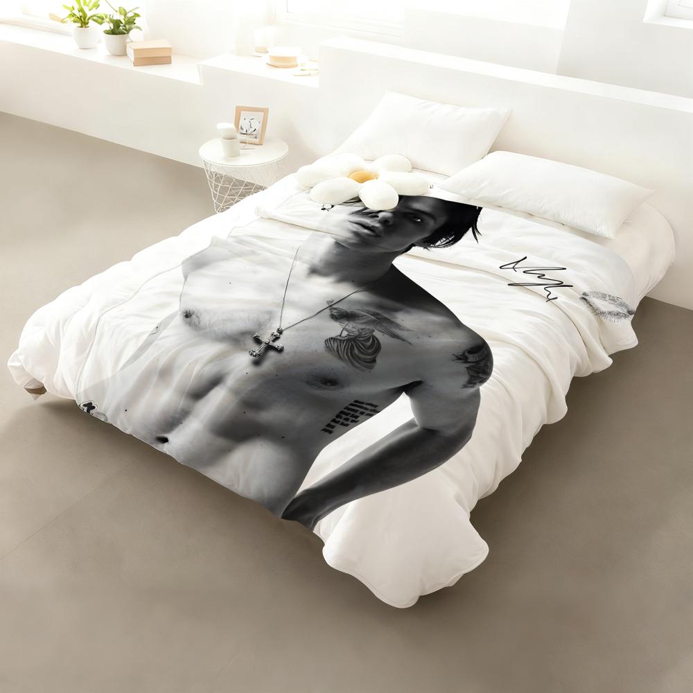 HOT Singer Y-Yungblud Throw Flannel Fluffy Soft Blanket Warm Skin-Friendly Throw For Sofa Bed Office Nap Winter