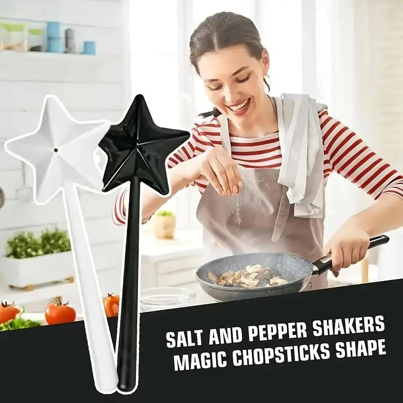 1PCS Creative Kitchen Black Pepper Seasoning Gadget Seasoning Bottle Star Pepper Seasoning Magic Wand