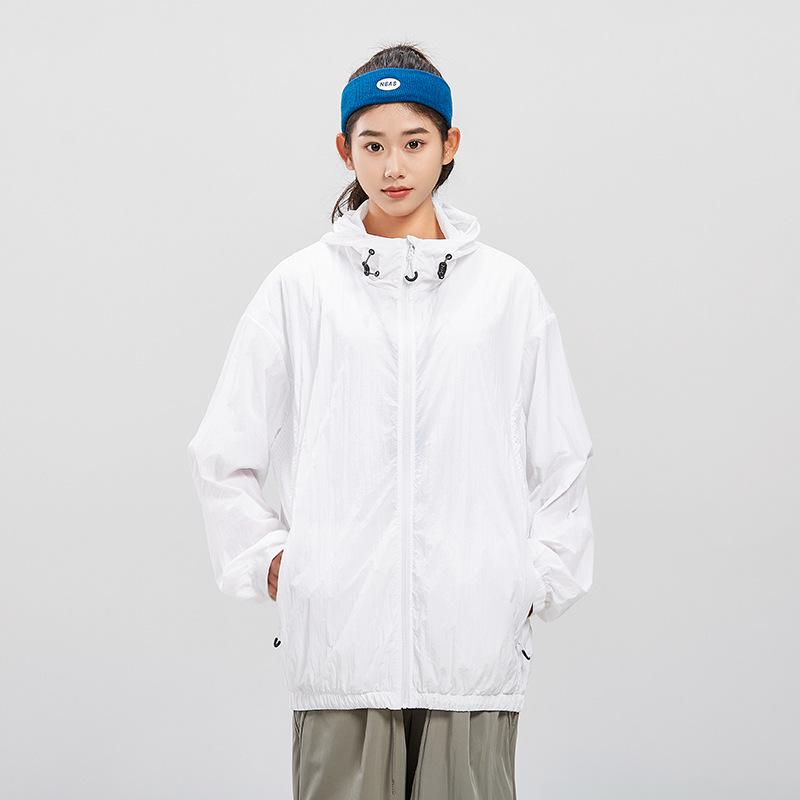 Japanese ultra-light sunscreen clothing women's UV protection summer men's skin clothing breathable sunscreen clothing hooded jacket