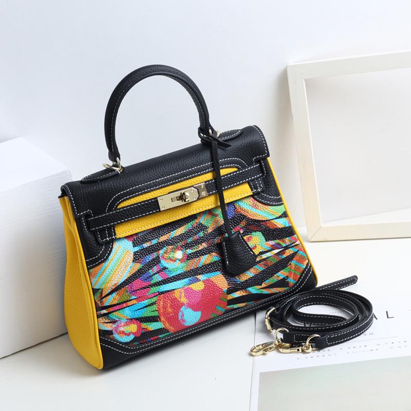 Neue Mode Vielseitige Bedruckte Graffiti Kelly Tasche Echtes Leder Cartoon Kontrastfarbe Erste Schicht Rindsleder Ein Schulter Crossbody Handtasche