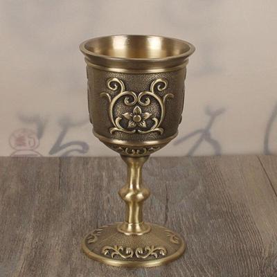 Set de cupe de vin gravate din bronz retro