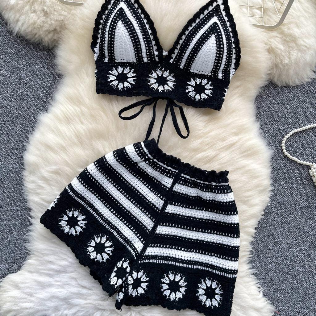 Summer Beach Vacation Knit 2pcs Suits Women Halter Sleeveless Lace Up Camis Elastic Waist Shorts Hook Flower Hollow 2pcs Set