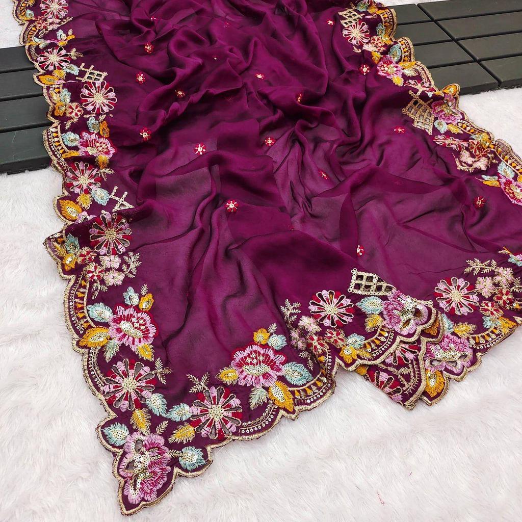 Best Party & Wedding  Wear Saree