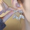 Elegant Retro Mermaid Pearl Stud Earrings - Luxurious and Stylish Design for Women