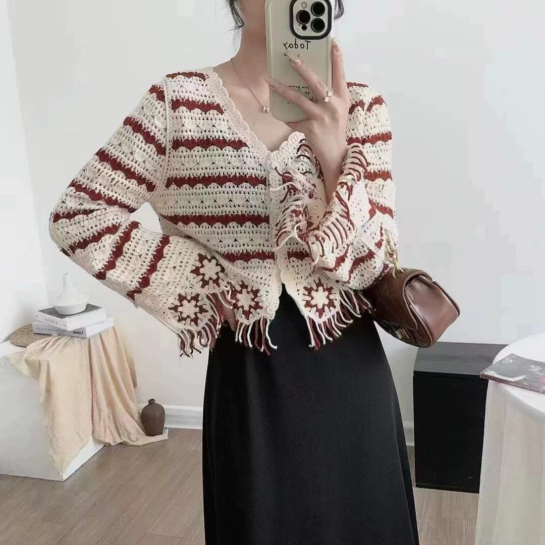 Early Autumn Thin Hook Flower Design Niche High-end Hollow Out Sweater Lazy Style Knitted Sweater Top for Women One Size красный 1549₽