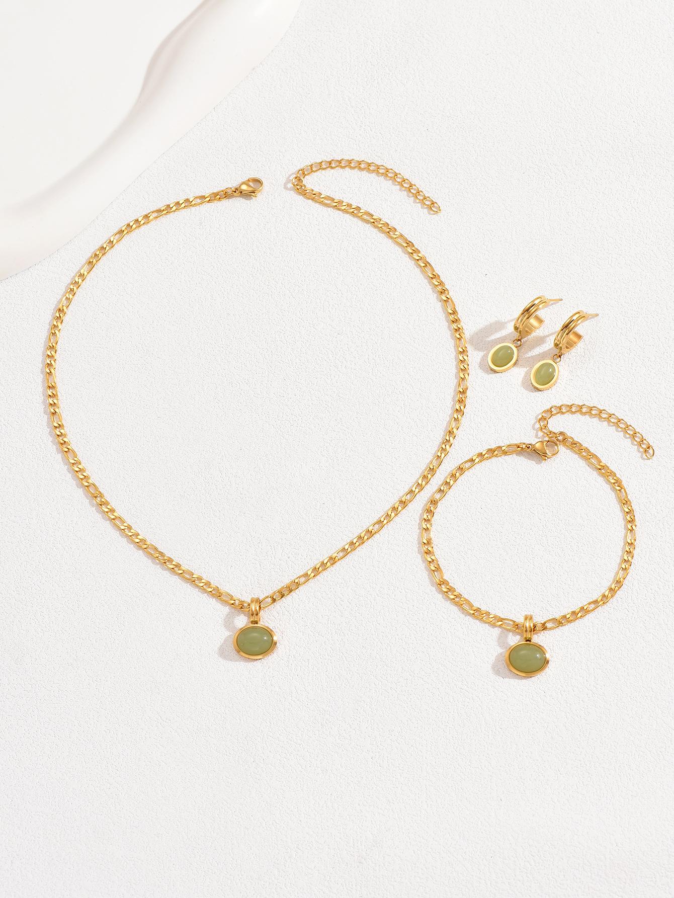 

Ожерелье Женский Премиум Браслет Винтаж Изумруд Темперамент Серьги Универсальный Набор Ожерелье Браслет 14k