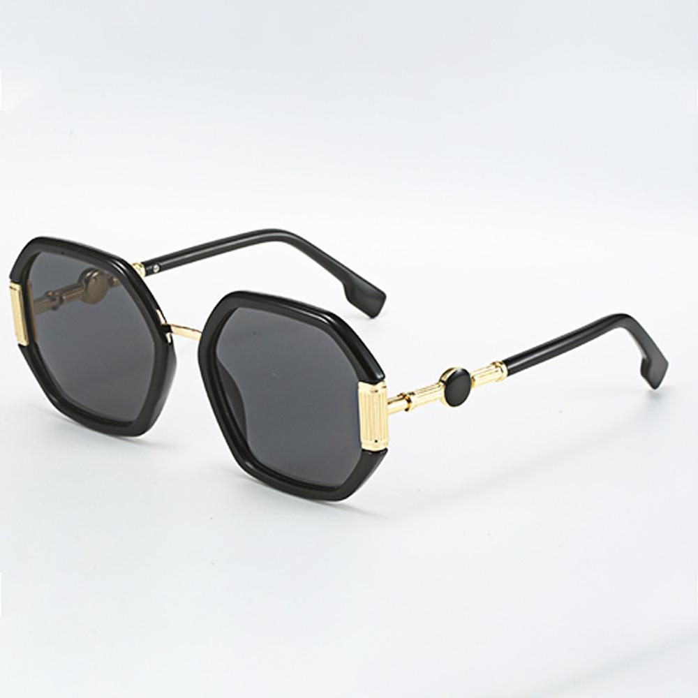 Fashion Rectangle Sunglasses Women Brand Designer Eyewear Vintage Small Frame Sun Glasses Ladies Black Square Sunglasses