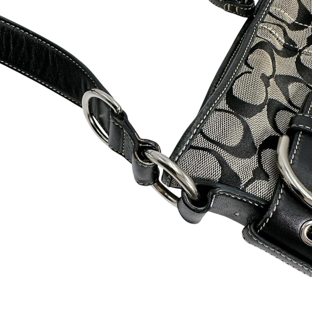 COACH Signature Diagonally hung Shoulder Bag leather black Women K05M-3574 Used