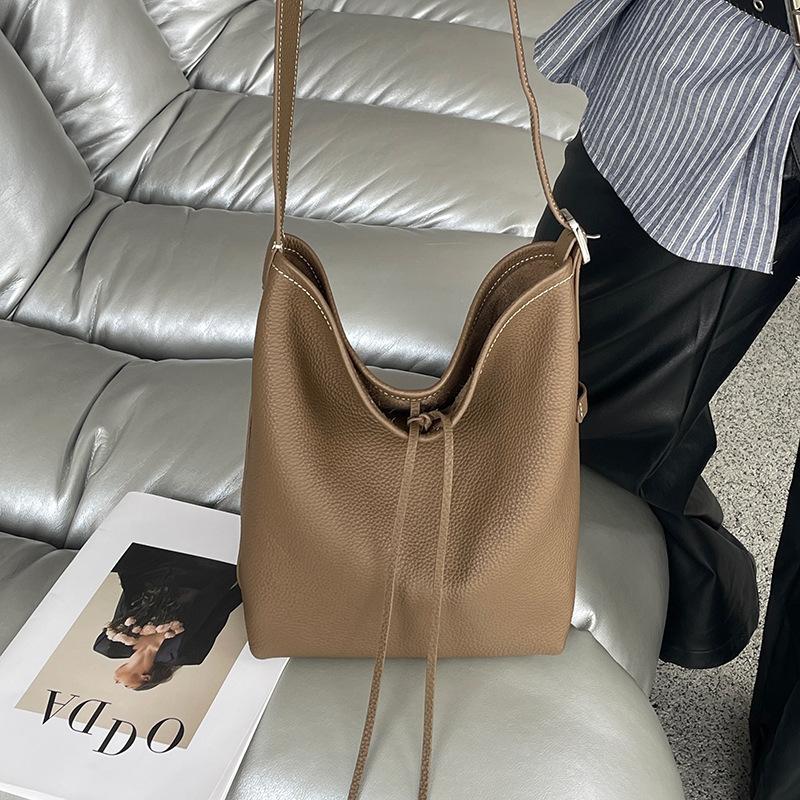 

Сумка-тоут, Сумка-ведро из натуральной кожи, Женская одноплечевая повседневная большой вместимости, Классическая для поездок на работу, Сумка под мышкой One Size серый