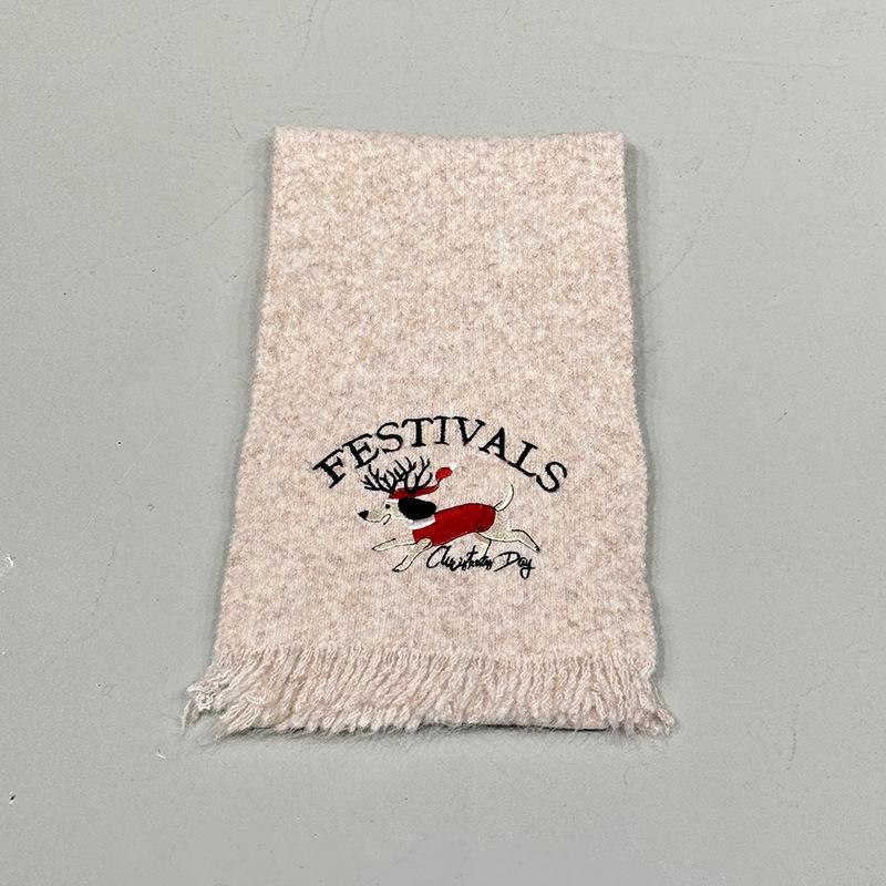 Autumn and winter cute Christmas scarf female senior sense thickened warm student scarf design sense versatile knitted scarf