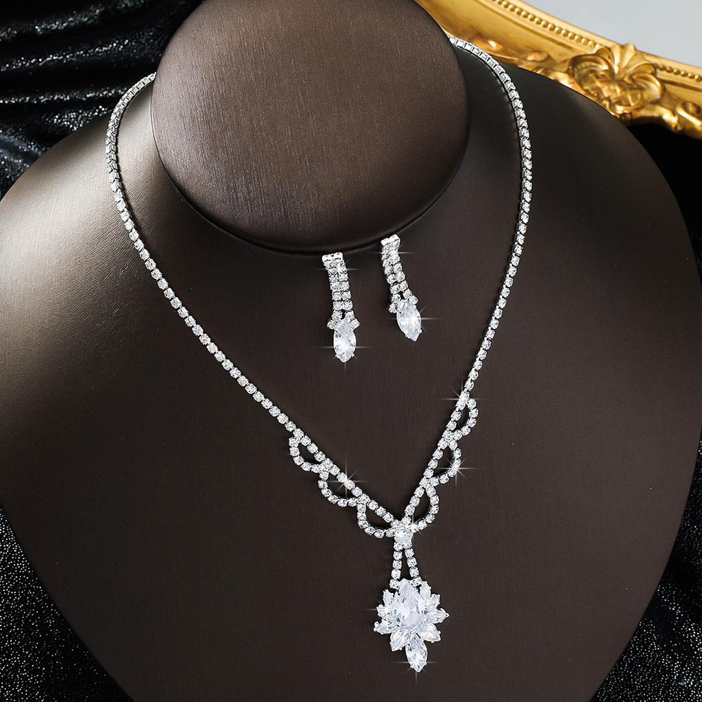 3PC Women's Fashion Copper Inlaid Zircon Claw Chain Wave Geometry Necklace Earrings Zircon Set Wedding Party Festival Gift