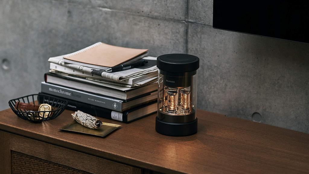 BALMUDA The Speaker Black Bluetooth Speaker BALMUDA The Speaker M01A-BK
