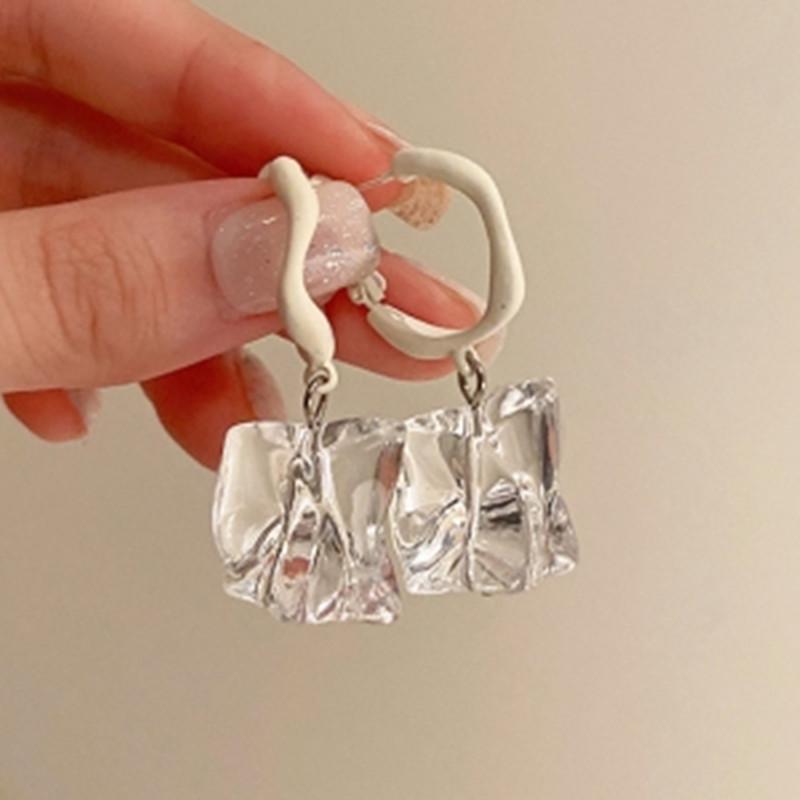 

Серьги-иглы из акрила в корейском стиле барокко из серебра 925 пробы белый