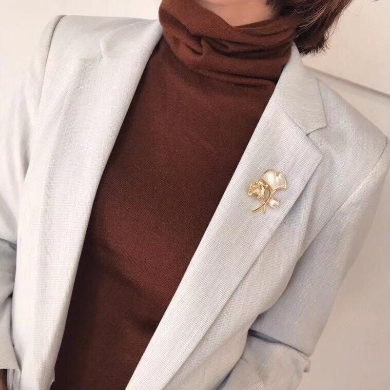 Diy Accessories, Seiko Thick Gold-Plated Temperament Ginkgo Biloba Natural Shell Flower Elegant Brooch Women'S Pin Brooch Empty Holder