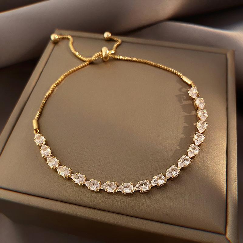 Nuovo Bracciale da Donna Regolabile Placcato Oro Lucido Completamente Intarsiato di Strass Forma a Goccia Moda Bracciale in Zircone Gioiello Regalo