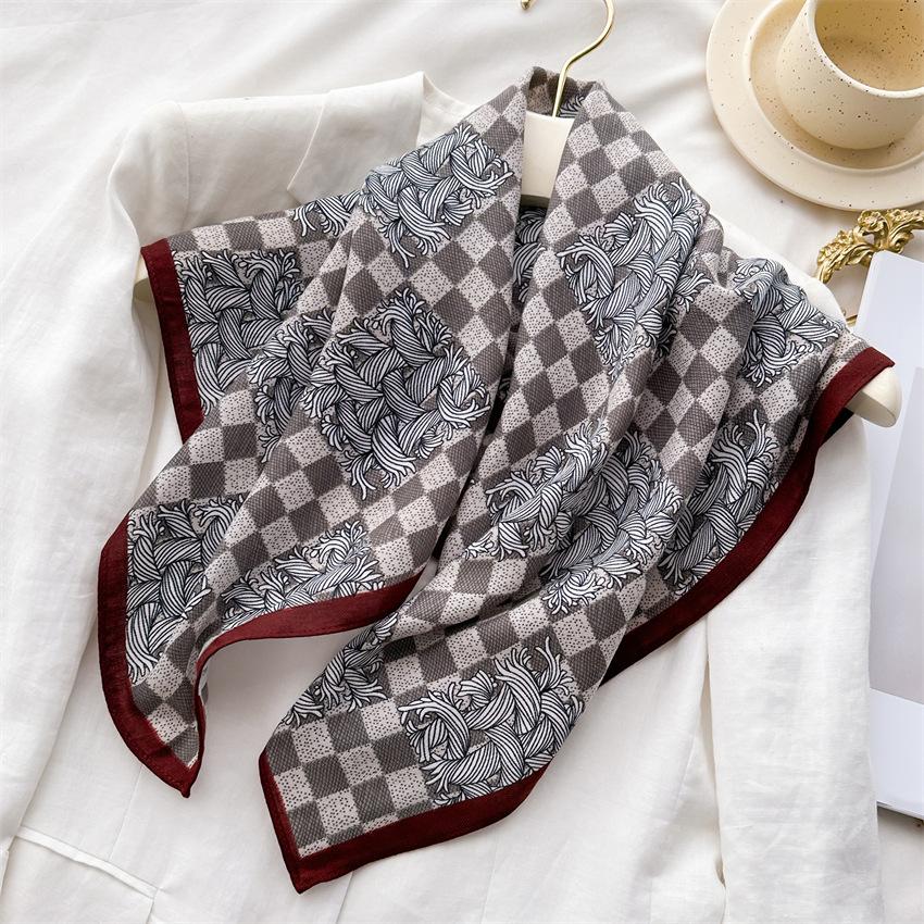 Korean Version of Qiandongge Silk Scarf, Thin Small Square Scarf, Luxury Temperament Herringbone Pattern Headscarf, Imitation Velvet Shawl, Scarf.