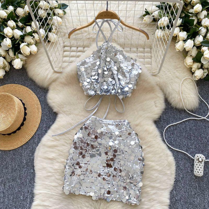 

Доступная Роскошь Майка Легче всего сочетать с юбкой с пайетками Silver Suit M