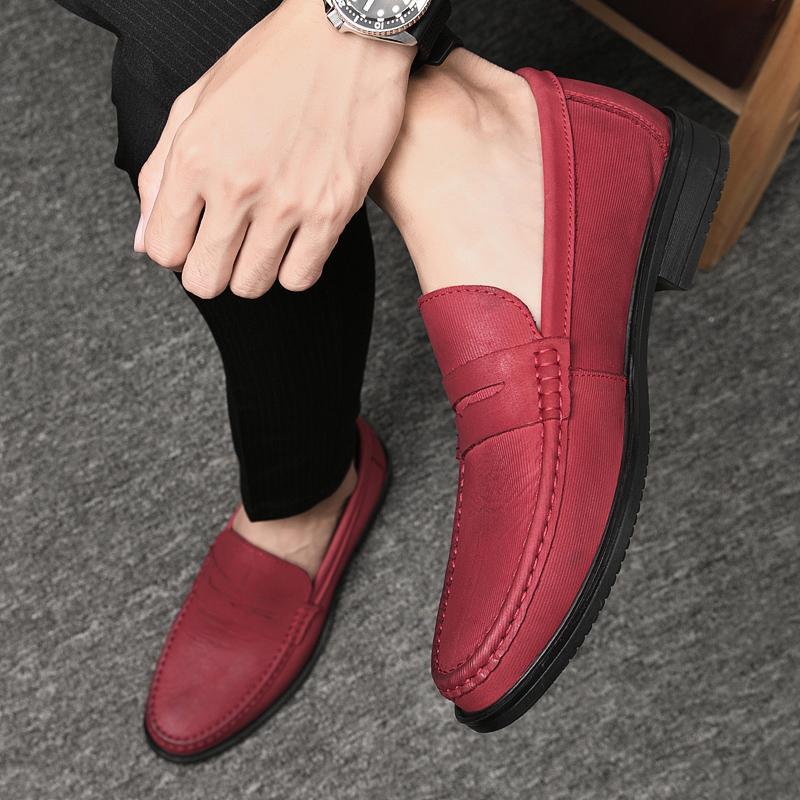 Nové designové pánské kožené boty trend luxusní značka business špičaté boty pro volný čas pánská přezka pánské boty pro muže