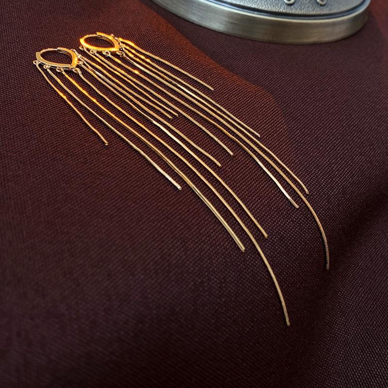 

Серьги-кисточки с длинными каплями воды из настоящего золота с гальваническим покрытием, модные и высококачественные, простой металлический стиль и легкие роскошные серьги золотой