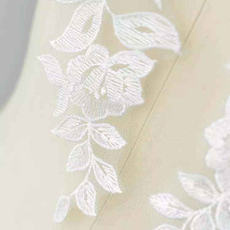 Flat Embroidery Embroidery Lace Flower Flower Sticker Wedding Dress Veil Children'S Clothing Dress Handmade Diy Material Performance Dress White