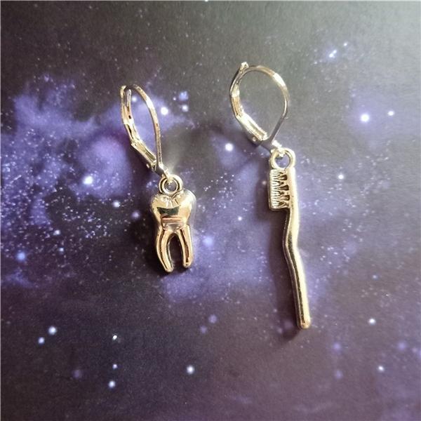 

Подарок дантиста, зубные серьги, ювелирные изделия для доктора, украшения для зубов, висячие серьги, несоответствующие серьги