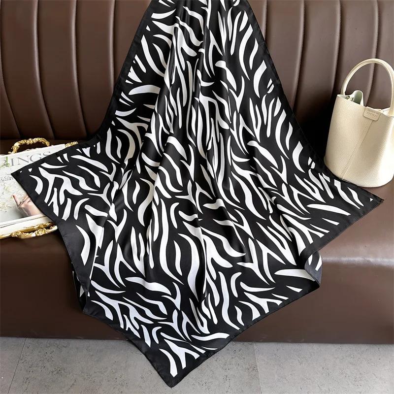 90*90Cm Square Silk Scarf Women Light Luxury Fashion Shawl Sunscreen Headscarf Designer Hijab Feamle Scarves Bandana