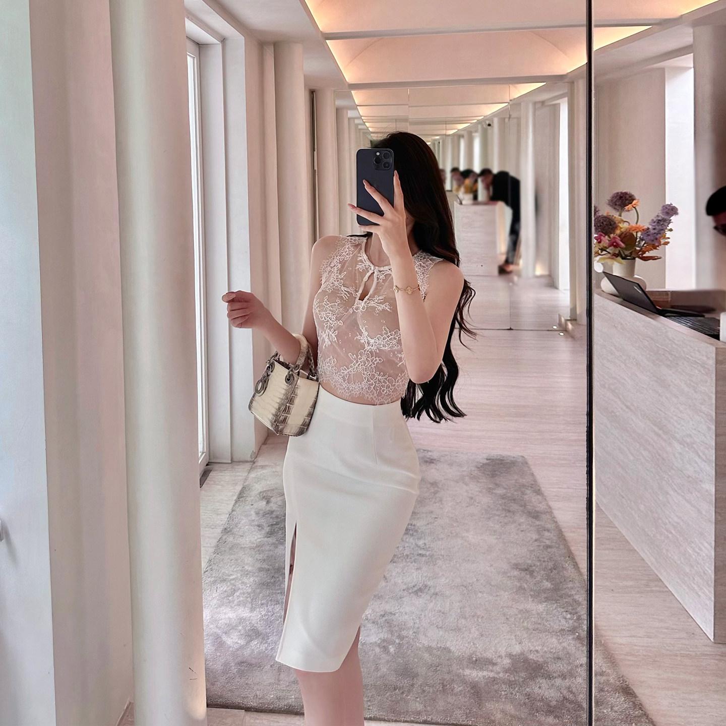 5/16 8PM Sale: High-Waisted Woven Slit Skirt Extra Small