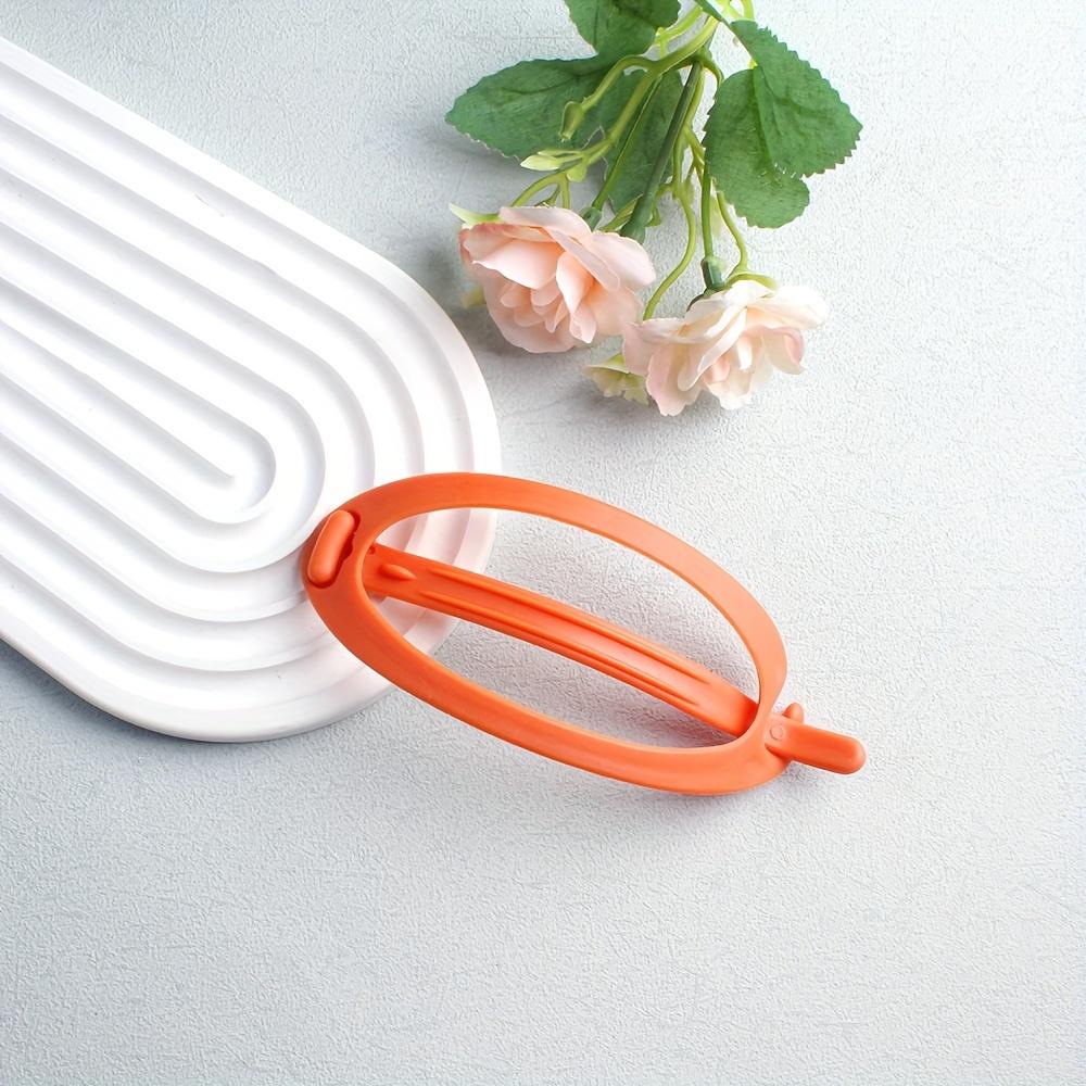 Elegant Solid Color Twist Hair Clip Simple, Versatile Oval Design with Hollow Detail for Women, One piece, Hair Clip